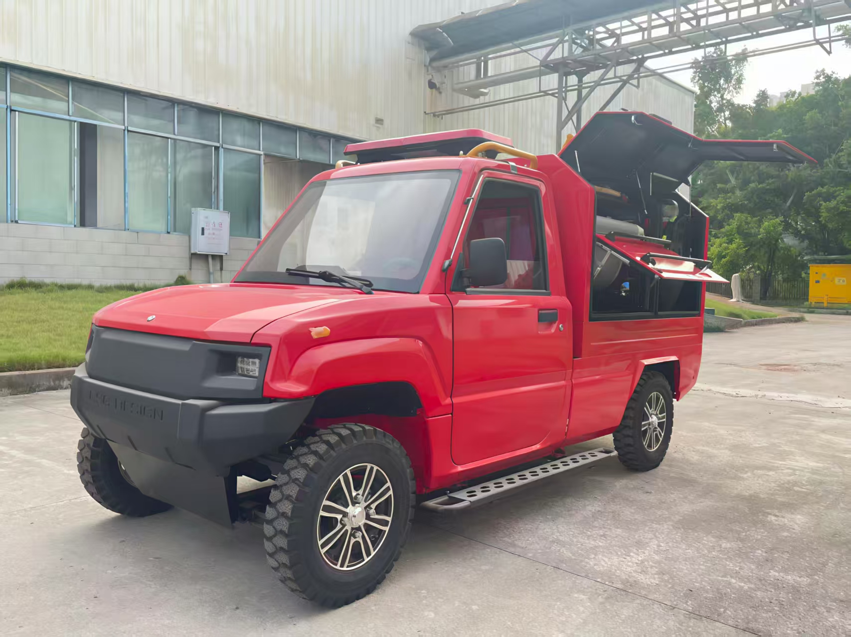 Bagaimanakah dia menjalankan Teknologi Mini Truck Truck Alamat Risiko Kebakaran EV di komuniti, tempat letak kereta dan pusat membeli -belah?